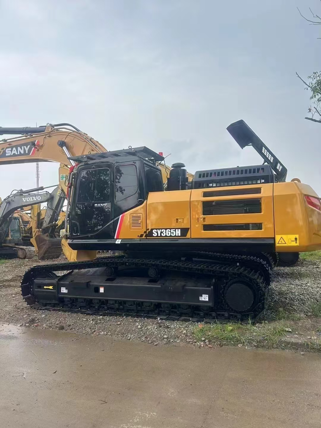 Bargain Deal! Premium Used SANY365H Excavator - True Hours & Full Performance