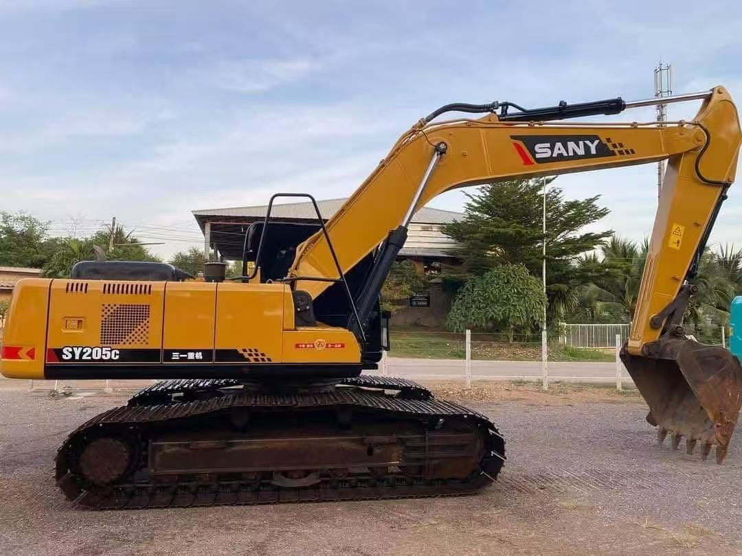 8 Proven Ways to Cut Down Fuel Use on Your Excavator