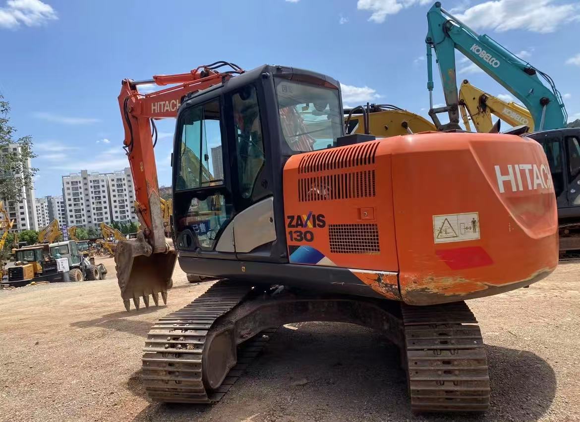 Hitachi ZX130